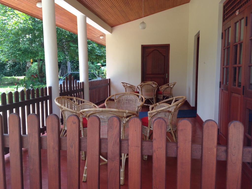 Alfred Colonial Bungalow & Spice Garden Kobbekaduwa 객실 사진