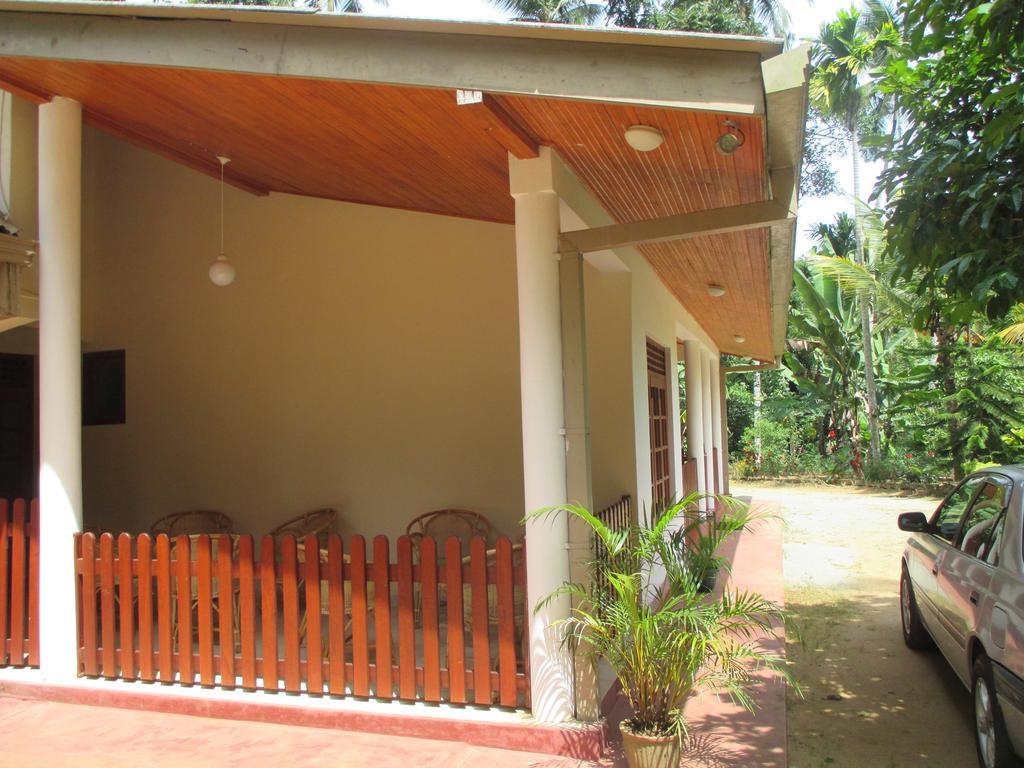 Alfred Colonial Bungalow & Spice Garden Kobbekaduwa 객실 사진