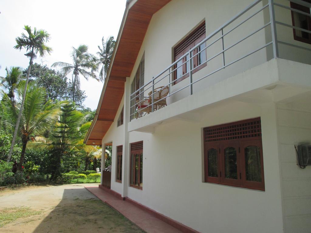Alfred Colonial Bungalow & Spice Garden Kobbekaduwa 객실 사진